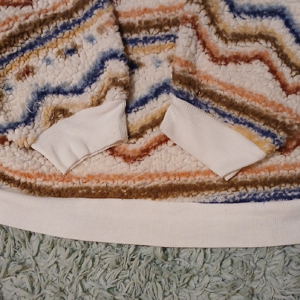 Cozy Chevron Patterned Sweater - Picture 6 of 6